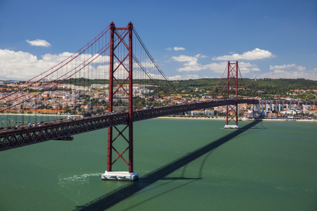 Immigrants guide: I accepted a job in Portugal, now what?