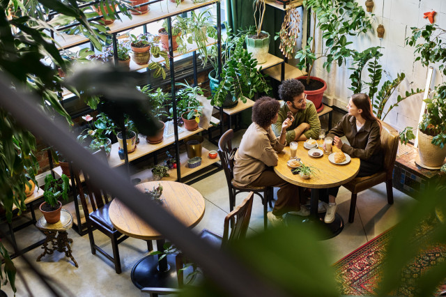 Como Poupar na Alimentação Fora de Casa
