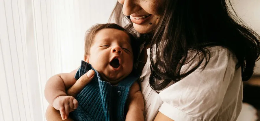 Licença parental: Como funciona para o pai e para a mãe? 